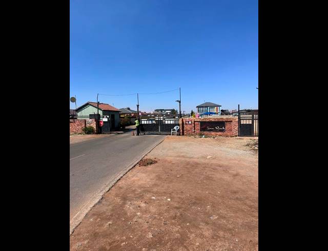 4 BEDROOM HOUSE FOR SALE IN KLIPPOORTJIE
